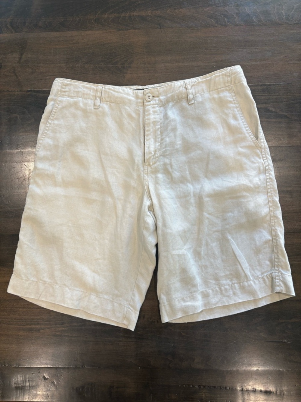 Old Navy Men's Linen-Blend Flat Front Shorts in Light Cream